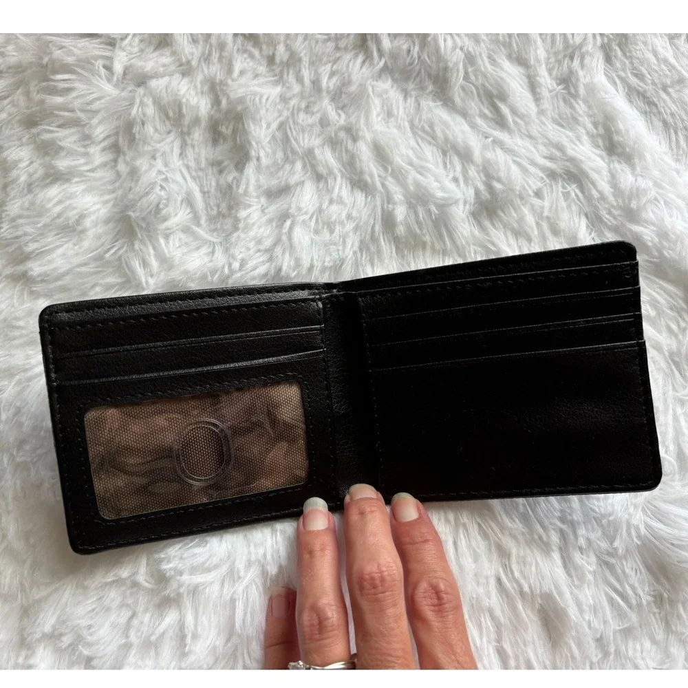 Mossy Oak Mens Bifold Wallet Black Faux Leather ID Window